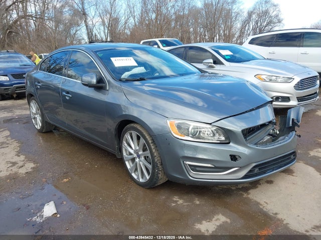 2017 VOLVO S60 INSCRIPTION LYV402HMXHB127115