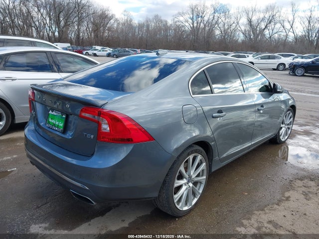 2017 VOLVO S60 INSCRIPTION LYV402HMXHB127115 Photo 3
