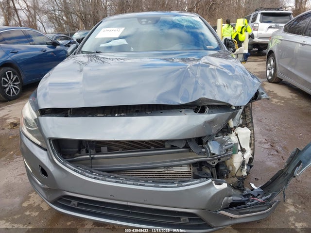 2017 VOLVO S60 INSCRIPTION LYV402HMXHB127115 Photo 5