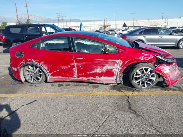 JTDACACU8R3032433 Toyota Prius Prime Xse