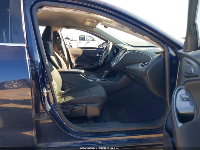 2017 CHEVROLET MALIBU 1G1ZB5ST8HF115257 Photo 4