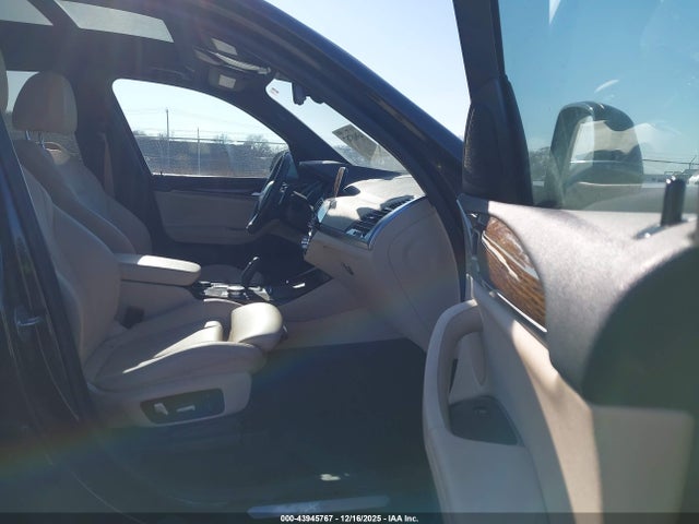43945767 :رقم المزاد ، 5UXTR9C56KLR05910 vin ، 2019 Bmw X3 Xdrive30i مزاد بيع