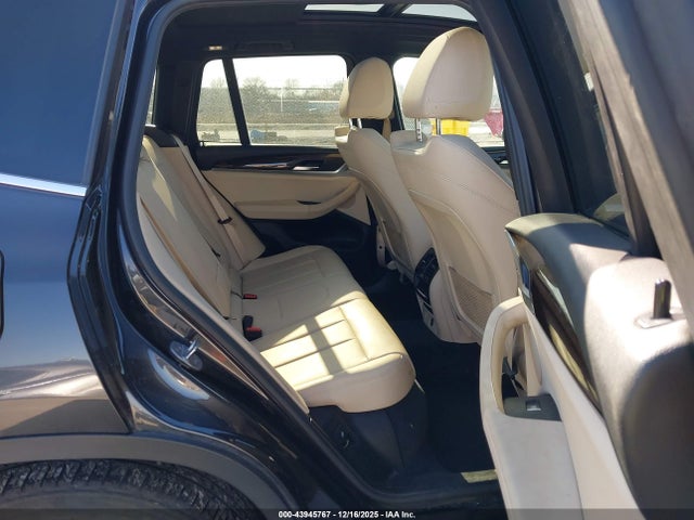 43945767 :رقم المزاد ، 5UXTR9C56KLR05910 vin ، 2019 Bmw X3 Xdrive30i مزاد بيع
