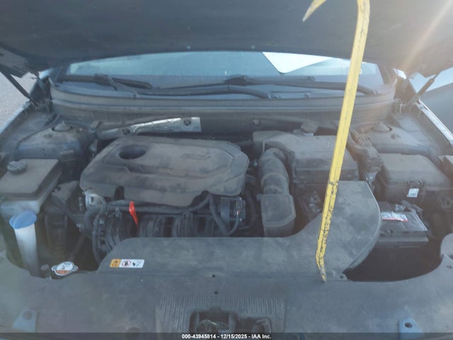 5NPE24AF8FH172122 Hyundai SONATA SE