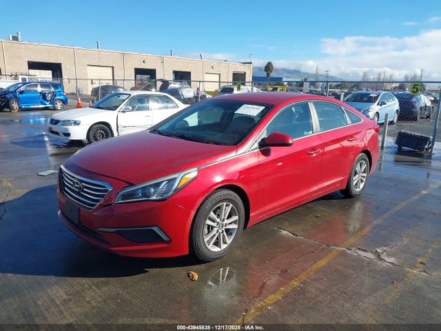 Hyundai SONATA SE 2017 5NPE24AF2HH535307 Image 2