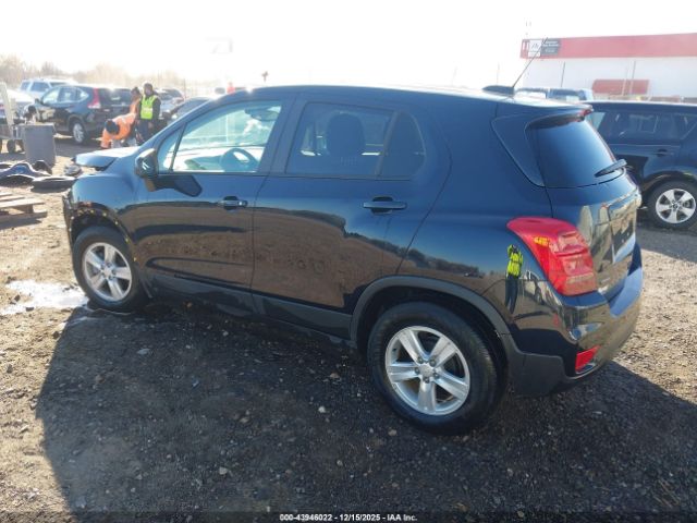 2022 CHEVROLET TRAX KL7CJKSM5NB533430 Photo 2