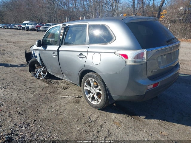 2014 MITSUBISHI OUTLANDER JA4AD3A38EZ016589 Photo 2