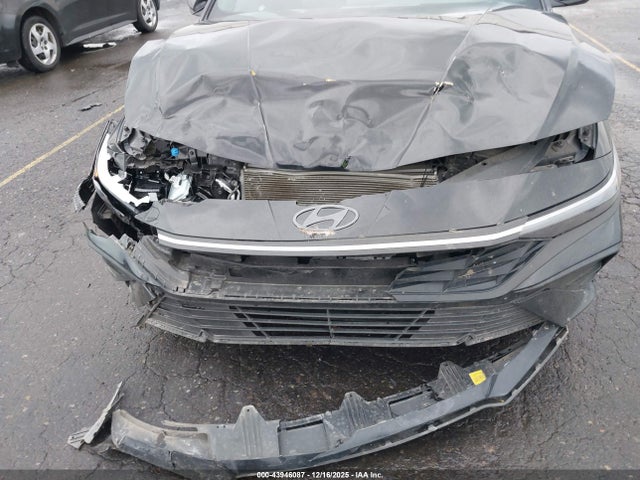 43946087 :رقم المزاد ، KMHLM4DG2SU881629 vin ، 2025 Hyundai Elantra Sel Sport مزاد بيع