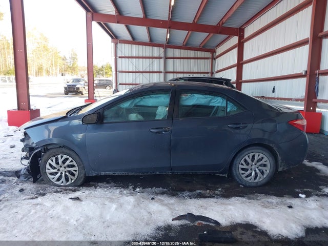 2018 Toyota Corolla Le მანქანა იყიდება აუქციონზე, vin: 5YFBURHE5JP852899, აუქციონის ნომერი: 43946120
