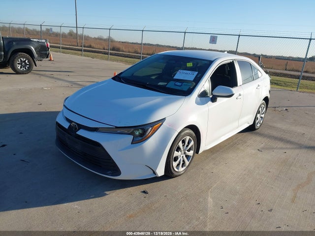 5YFB4MDE4PP039930 Toyota COROLLA LE