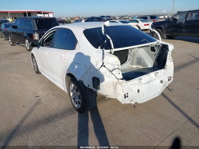 5YFB4MDE4PP039930 Toyota COROLLA LE