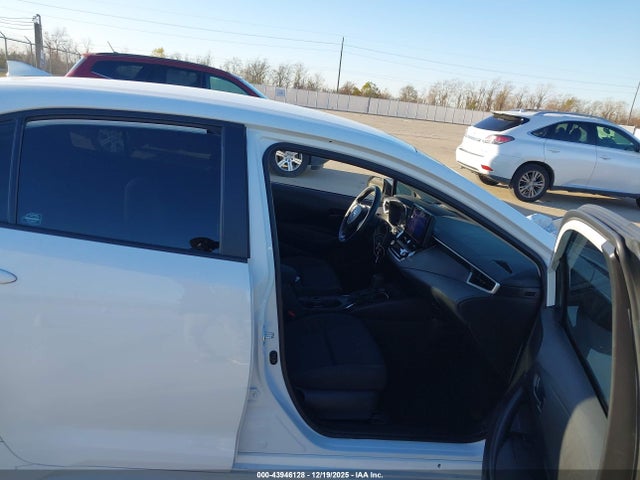5YFB4MDE4PP039930 Toyota COROLLA LE