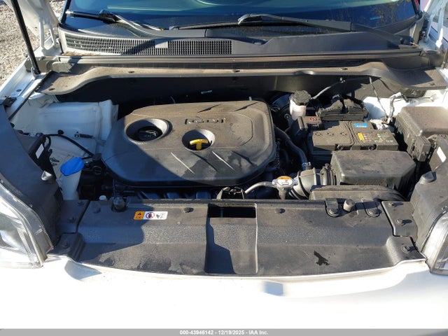 KIA SOUL + 2017 KNDJP3A53H7496961 Image 10