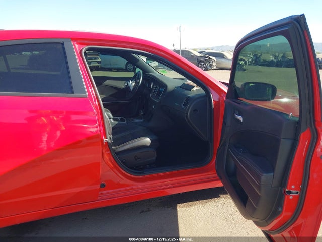 2C3CDXBGXLH135530 Dodge Charger Sxt Rwd