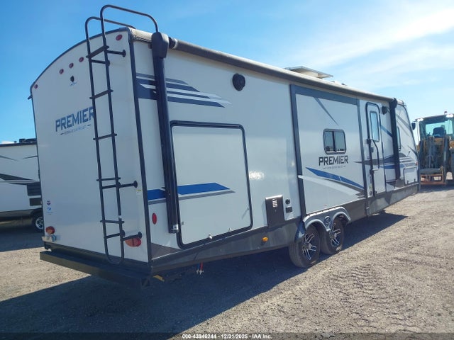 Keystone Bullet Premier 2023 4YDTBLN26PD430120 Image 4