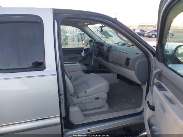 2013 CHEVROLET SILVERADO 1500 1GCRCSE01DZ129255 Photo 4