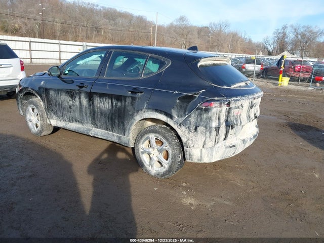 2023 DODGE HORNET ZACNDFBN1P3A02874 Photo 2