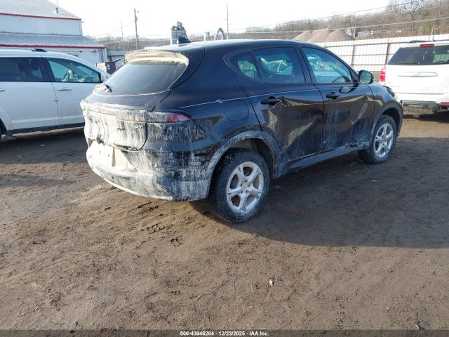 2023 DODGE HORNET ZACNDFBN1P3A02874 Photo 3