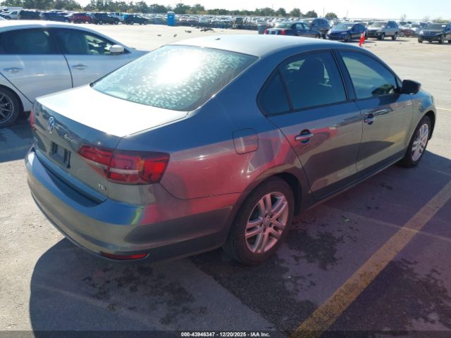 2018 VOLKSWAGEN JETTA 3VW2B7AJ5JM215906 Photo 3