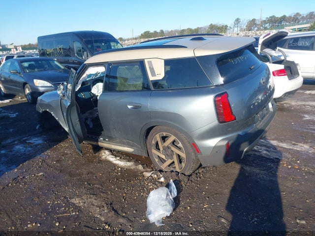 2025 MINI COUNTRYMAN WMZ23GA08S7R97508 Photo 2