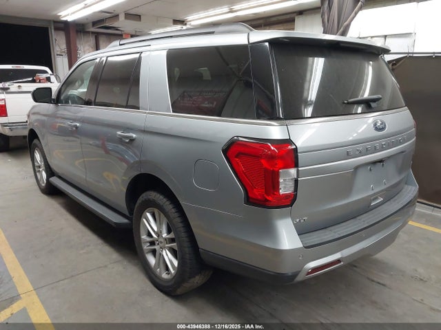 1FMJU1J80REA99613 Ford Expedition Xlt