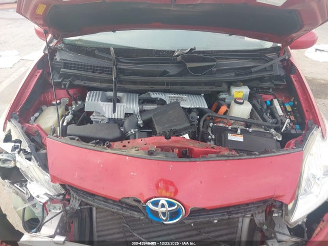 Toyota Prius Three 2015 JTDKN3DU3F1903688 Image 10