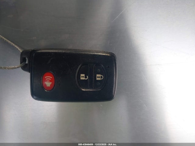 Toyota Prius Three 2015 JTDKN3DU3F1903688 Image 11