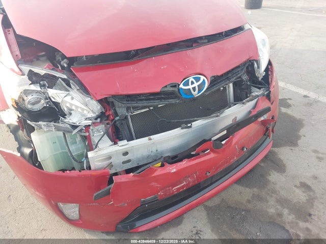 Toyota Prius Three 2015 JTDKN3DU3F1903688 Image 19