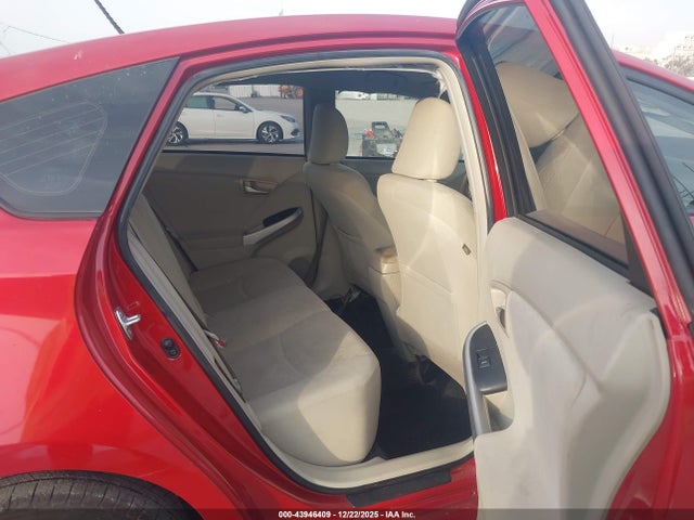 Toyota Prius Three 2015 JTDKN3DU3F1903688 Image 8