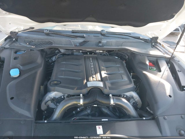 2015 PORSCHE CAYENNE WP1AB2A26FLA57139 Photo 9