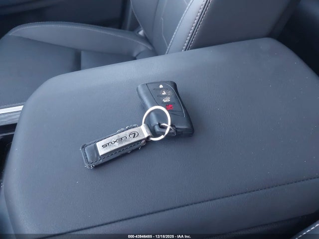 Продажа на аукционе авто 2025 Lexus Gx 550 Luxury+, vin: JTJVBCDX0S5049789, номер лота: 43946485