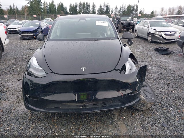 7SAYGAEE3SF240806 Tesla Model Y Long Range Dual Motor All-wheel Drive