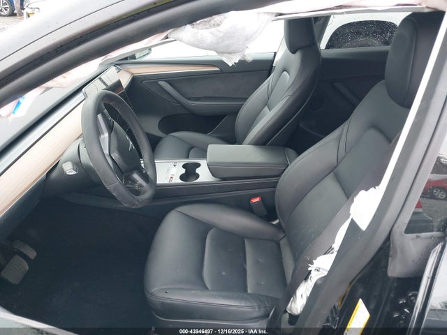 7SAYGAEE3SF240806 Tesla Model Y Long Range Dual Motor All-wheel Drive