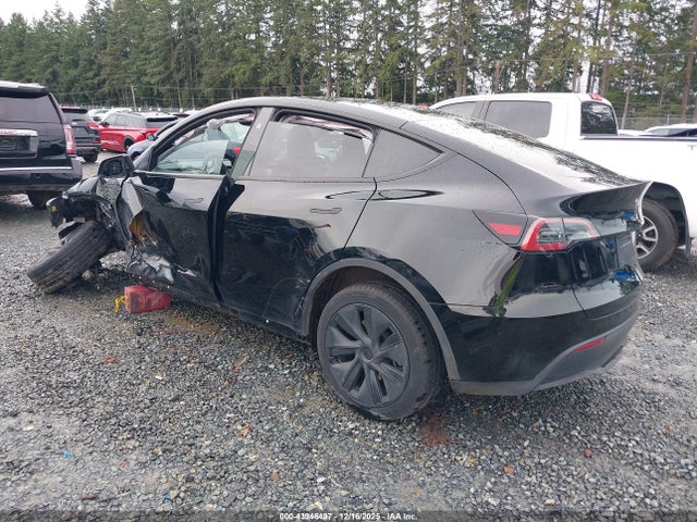 2025 TESLA MODEL Y 7SAYGAEE3SF240806 Photo 2