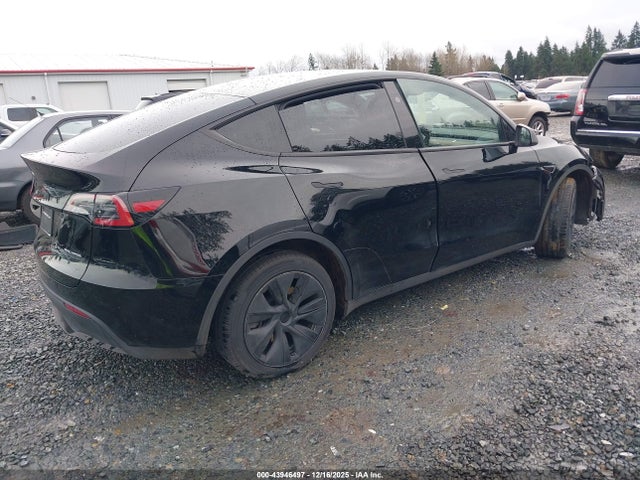 2025 TESLA MODEL Y 7SAYGAEE3SF240806 Photo 3