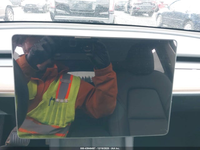 2025 TESLA MODEL Y 7SAYGAEE3SF240806 Photo 6