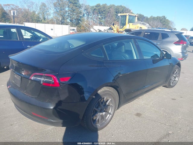 2023 TESLA MODEL 3 5YJ3E1EA1PF382136 Photo 3