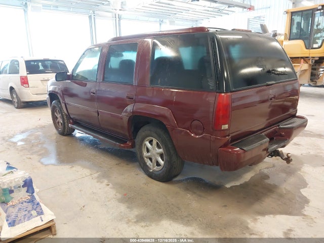 1999 CADILLAC ESCALADE 1GYEK13R6XR416957 Photo 2