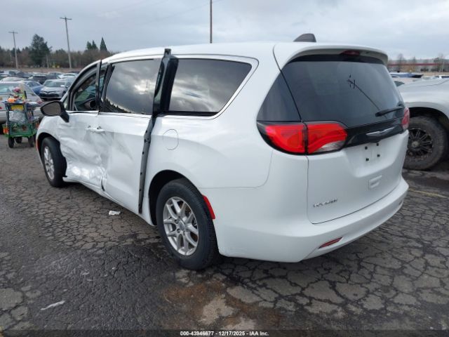 2024 CHRYSLER VOYAGER 2C4RC1CG6RR106744 Photo 2