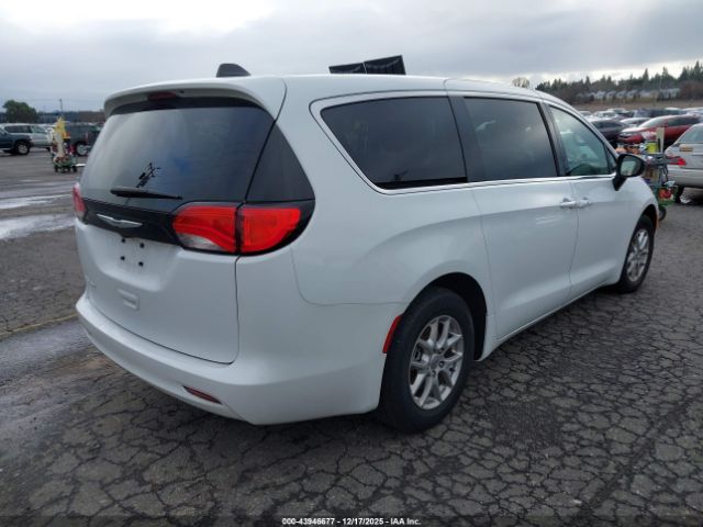 2024 CHRYSLER VOYAGER 2C4RC1CG6RR106744 Photo 3