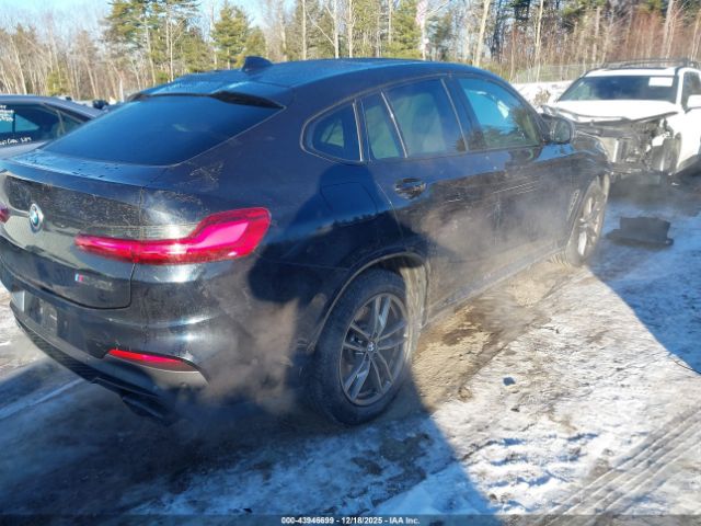 2019 BMW X4 5UXUJ5C51KLJ62688 Photo 3