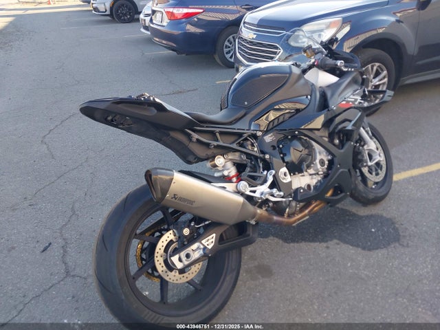 2023 BMW S 1000 WB10E6302P6H84687 Photo 3