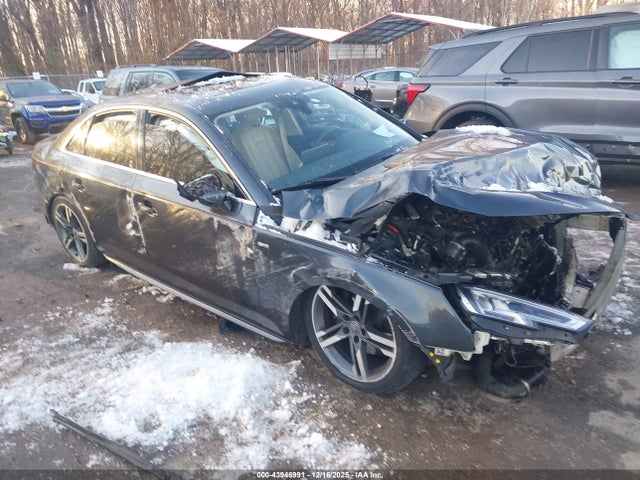 2018 AUDI A4 WAULMAF40JA233970 Photo 0