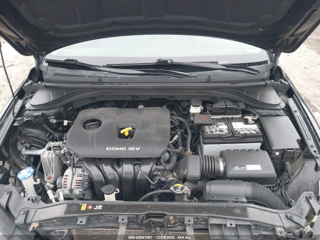 Hyundai ELANTRA SE 2017 5NPD84LF2HH085505 Image 10