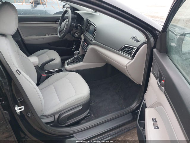 Hyundai ELANTRA SE 2017 5NPD84LF2HH085505 Image 5