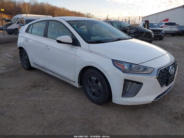 2022 HYUNDAI IONIQ HYBRID KMHC75LC8NU273484