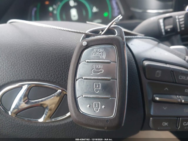 2022 HYUNDAI IONIQ HYBRID KMHC75LC8NU273484 Photo 10