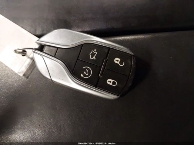 2017 MASERATI LEVANTE ZN661XUA3HX215943 Photo 10