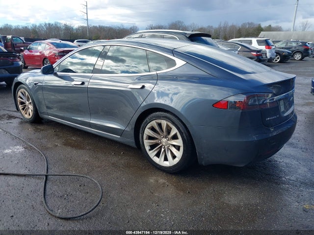 2016 TESLA MODEL S 5YJSA1E23GF167308 Photo 2