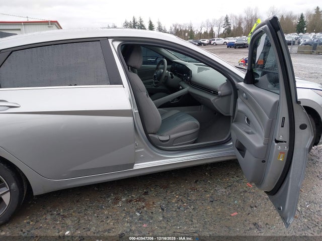 Hyundai ELANTRA SEL 2021 5NPLN4AG5MH042075 Image 5